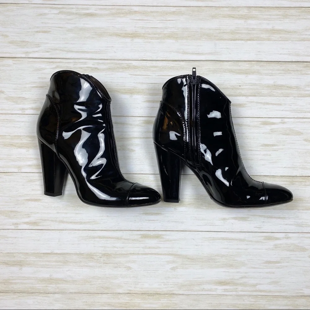 BURBERRY black patent leather ankle boots - Picture 9 of 14